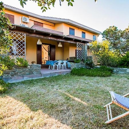 Appartamento L' Elicriso, A Pochi Passi Dal Mare Con Giardino Privato - The Elicriso, A Few Meters From The Sea, With Private Garden Stintino Esterno foto
