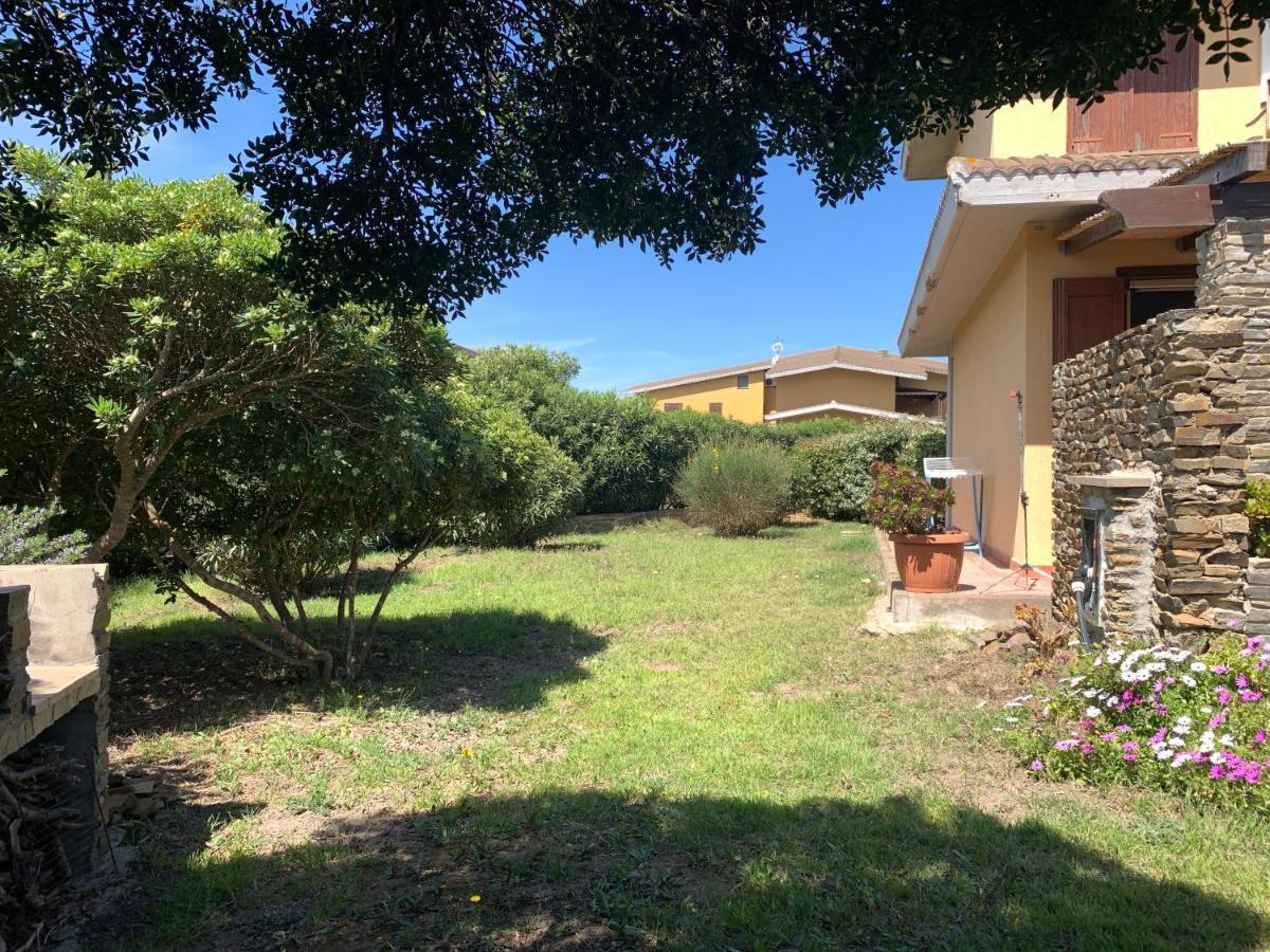 Appartamento L' Elicriso, A Pochi Passi Dal Mare Con Giardino Privato - The Elicriso, A Few Meters From The Sea, With Private Garden Stintino Esterno foto